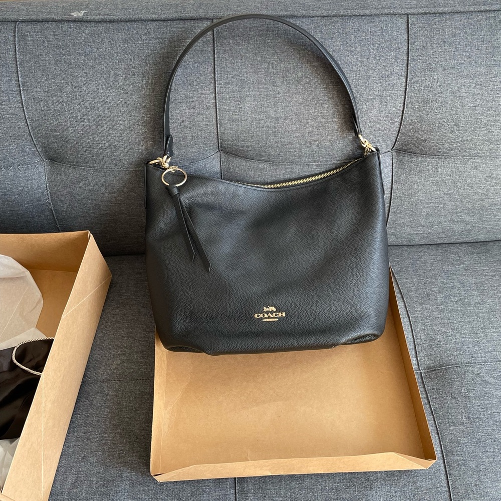 SOLD!!! Coach Skylar Hobo